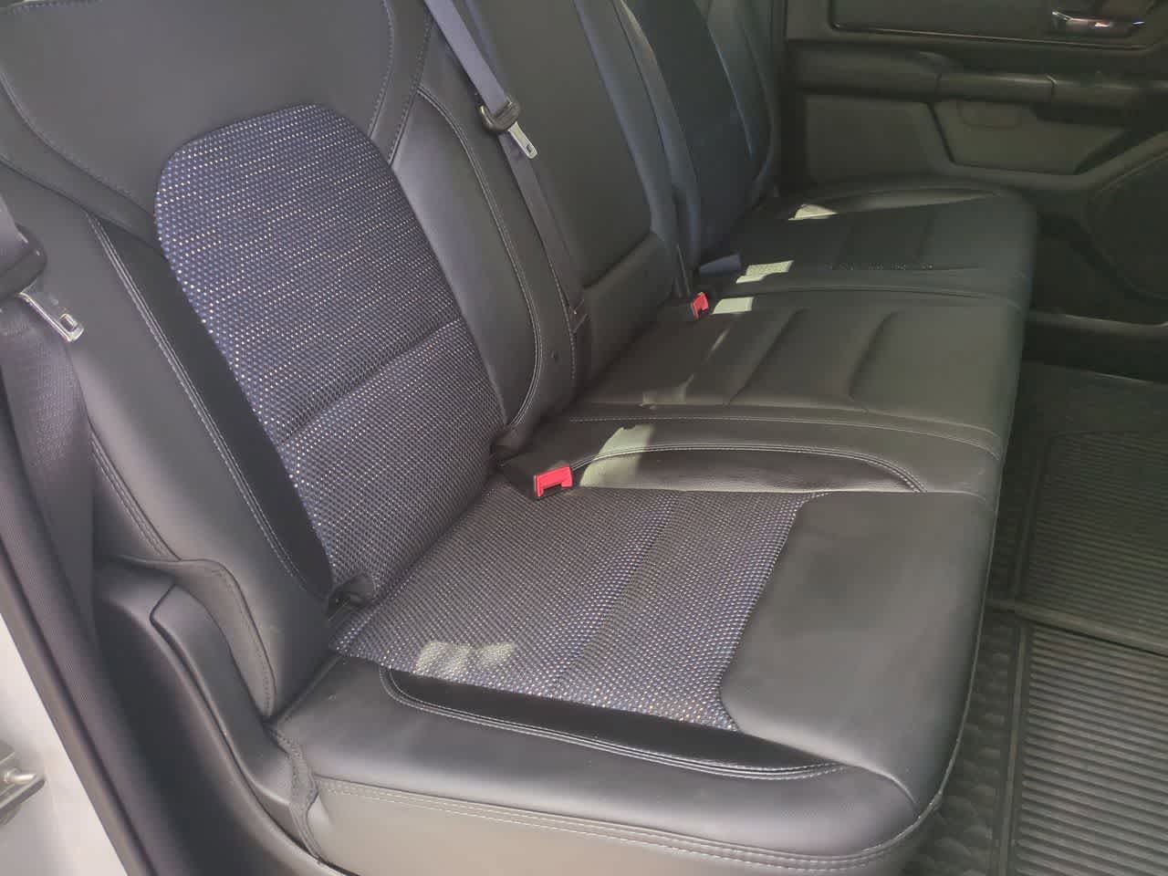 RAM 1500 Big Horn de 2023, cabina doble, tracción 4x4, caja de 1,70 m