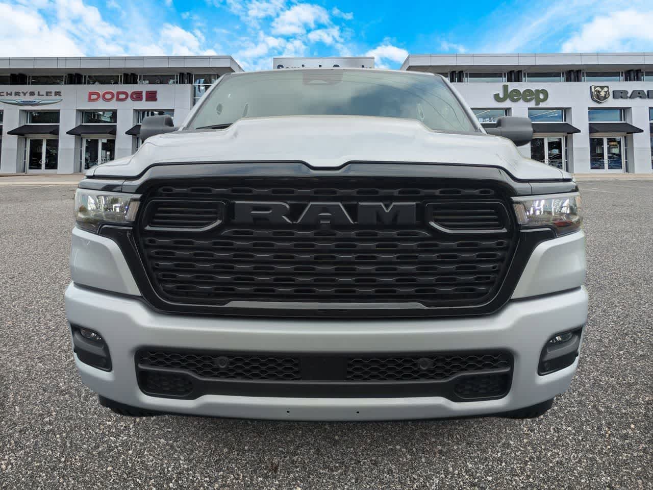 2026 RAM Ram 1500 RAM 1500 EXPRESS CREW CAB 4X4 5'7' BOX