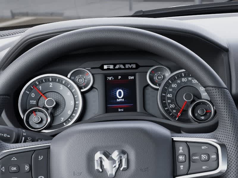 RAM 1500 del 2026, RAM 1500 TRADESMAN, cabina doble, 4x4, caja de 1,70 m