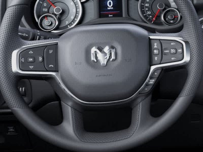 RAM 1500 del 2026, RAM 1500 TRADESMAN, cabina doble, 4x4, caja de 1,70 m