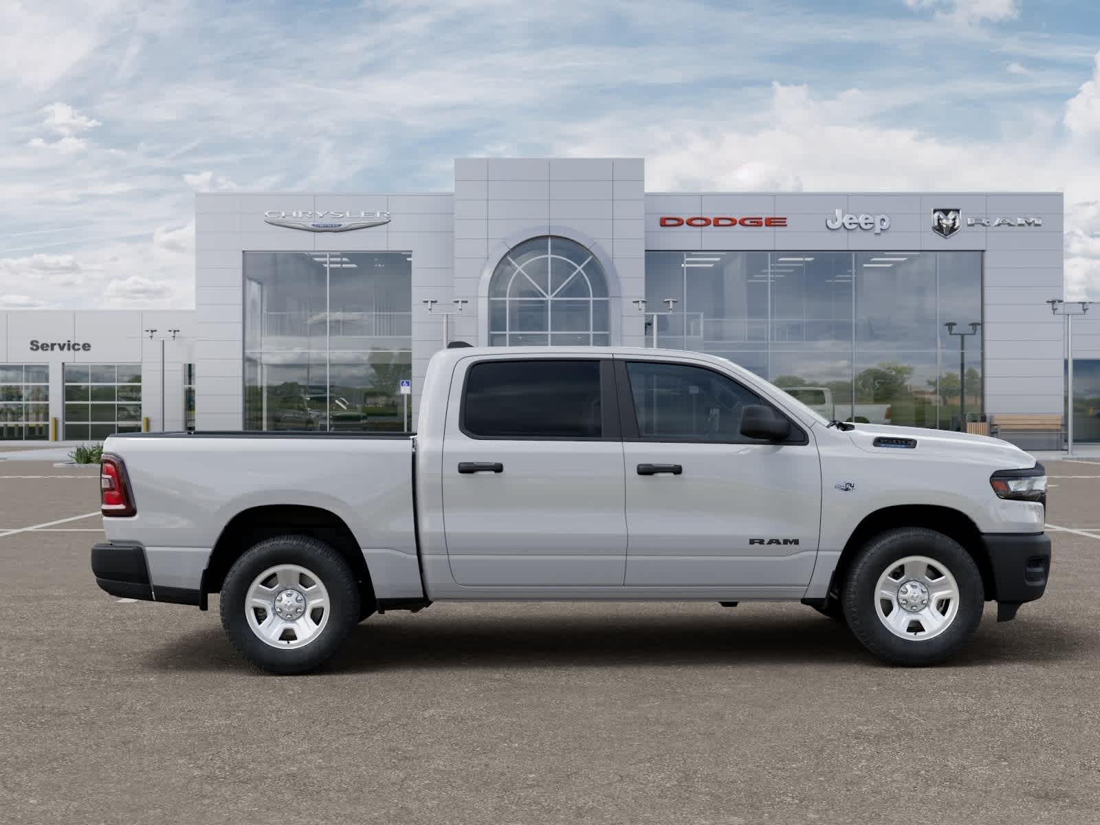 RAM 1500 del 2026, RAM 1500 TRADESMAN, cabina doble, 4x4, caja de 1,70 m