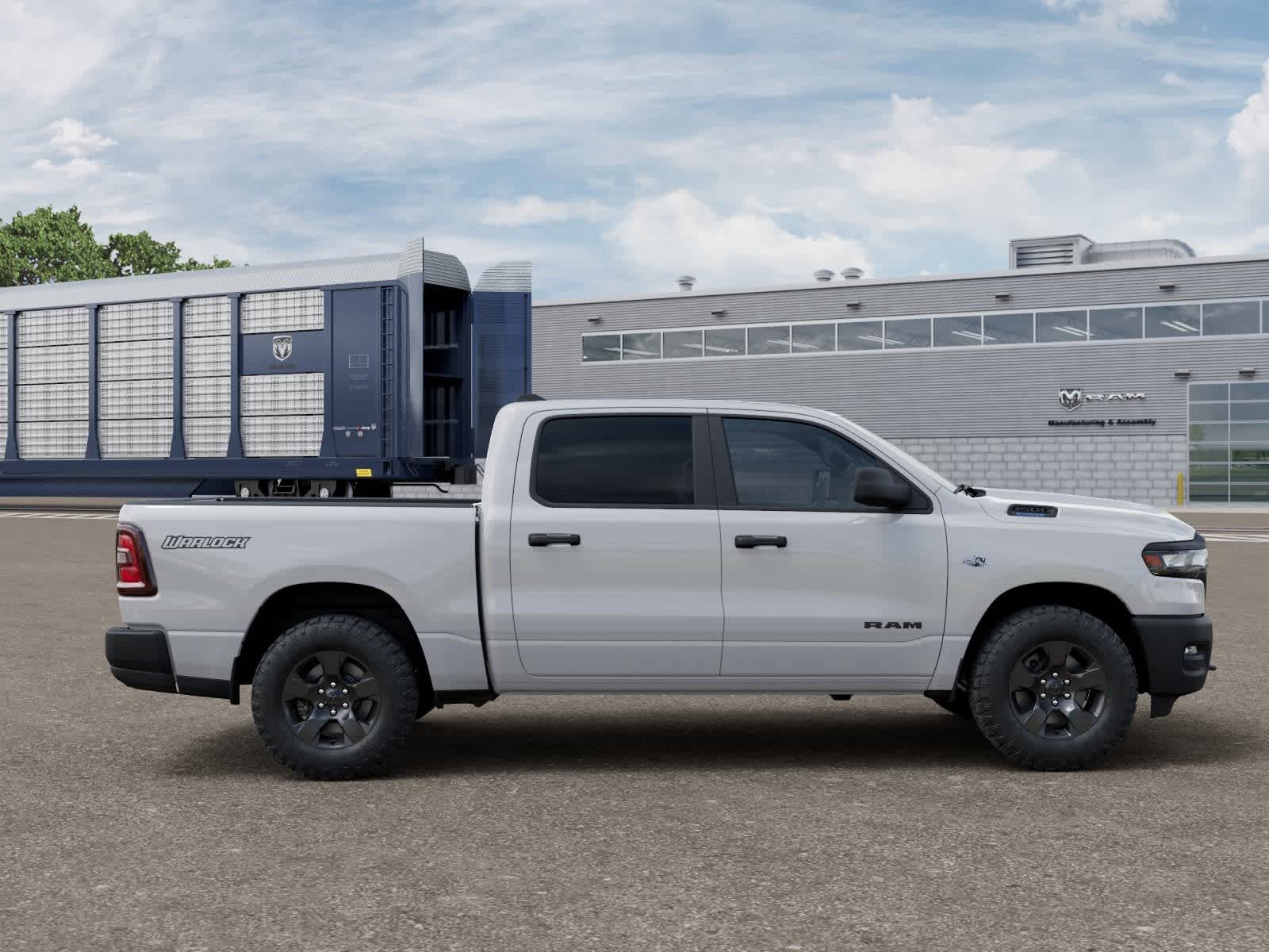 RAM 1500 WARLOCK de 2026, cabina doble, tracción 4x4 y caja de 1,70 m