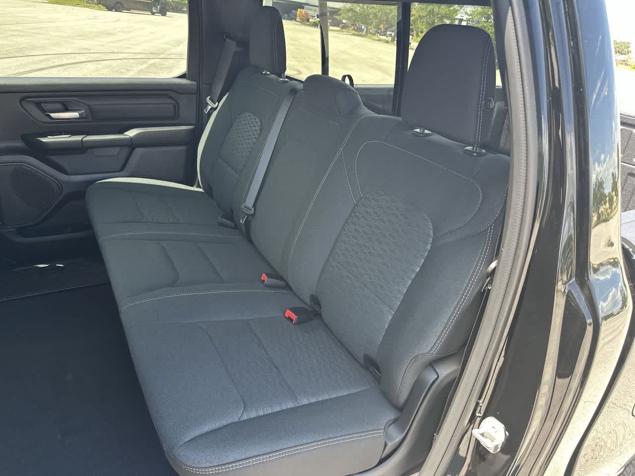 2026 RAM Ram 1500 RAM 1500 EXPRESS CREW CAB 4X4 5'7' BOX