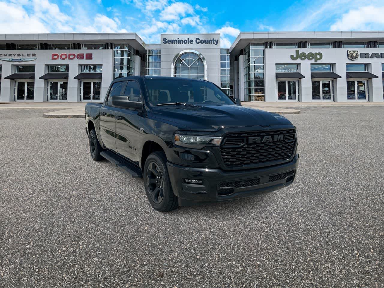 2026 RAM Ram 1500 RAM 1500 EXPRESS CREW CAB 4X4 5'7' BOX
