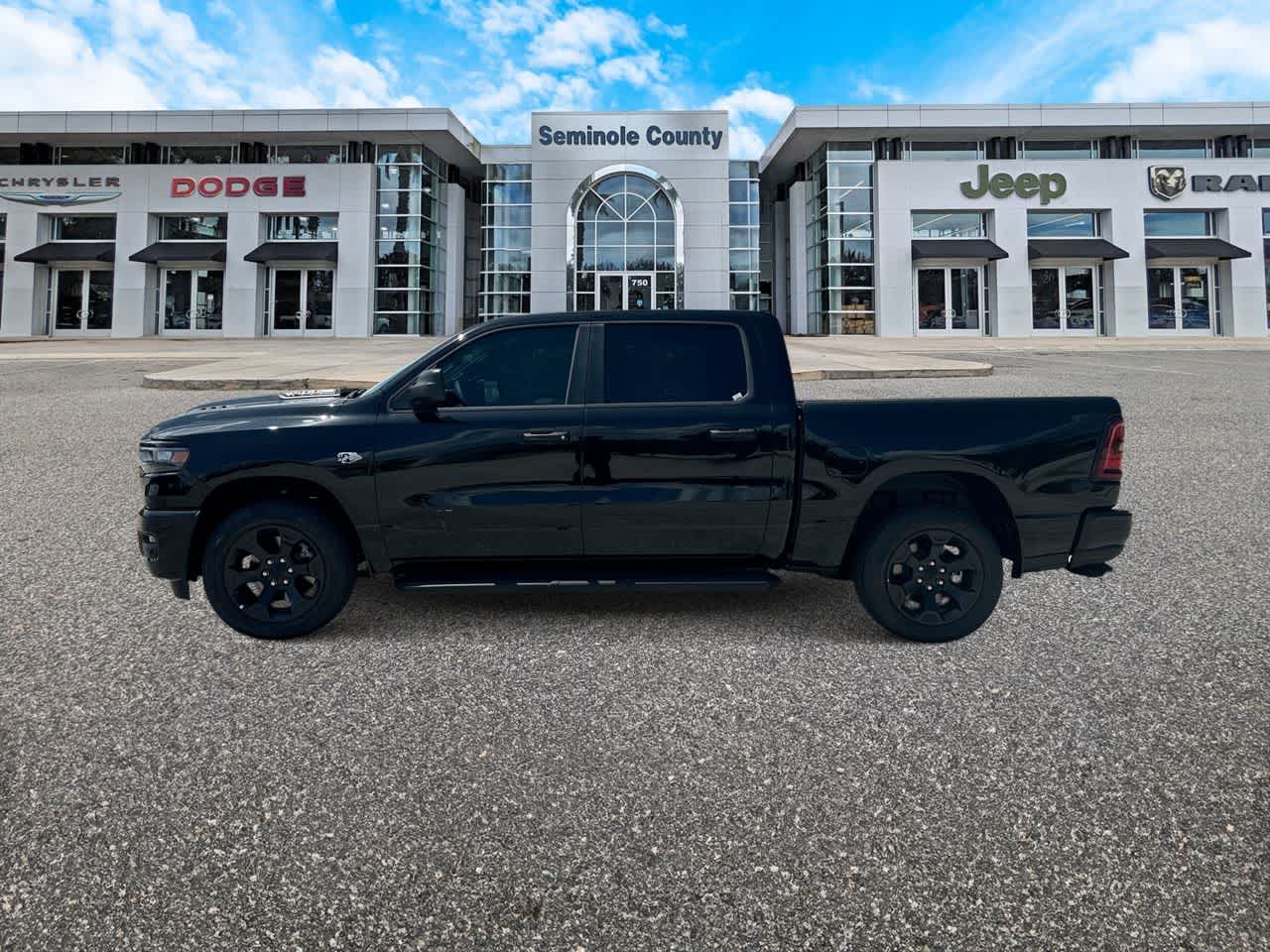 2026 RAM Ram 1500 RAM 1500 EXPRESS CREW CAB 4X4 5'7' BOX