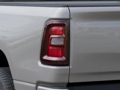 RAM 1500 de 2026, RAM 1500 EXPRESS, cabina doble, 4x4, caja de 5'7'