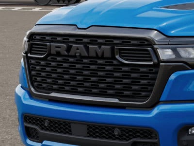 RAM 1500 de 2026, RAM 1500 EXPRESS, cabina doble, 4x4, caja de 5'7'