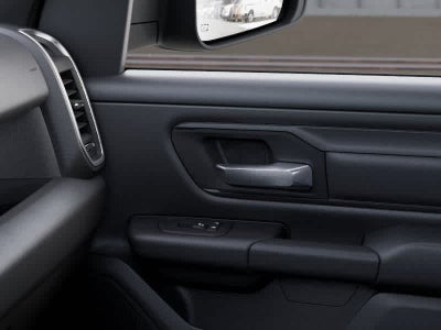 RAM 1500 de 2026, RAM 1500 EXPRESS, cabina doble, 4x4, caja de 5'7'