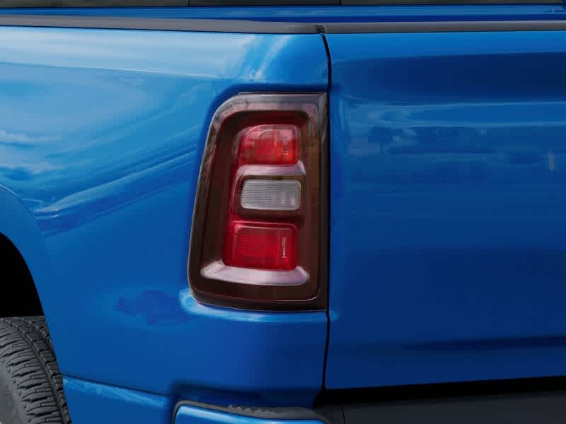RAM 1500 de 2026, RAM 1500 EXPRESS, cabina doble, 4x4, caja de 5'7'