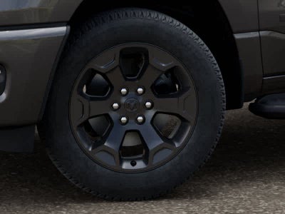 RAM 1500 de 2027, RAM 1500 EXPRESS, cabina doble, 4x4, caja de 5'7'