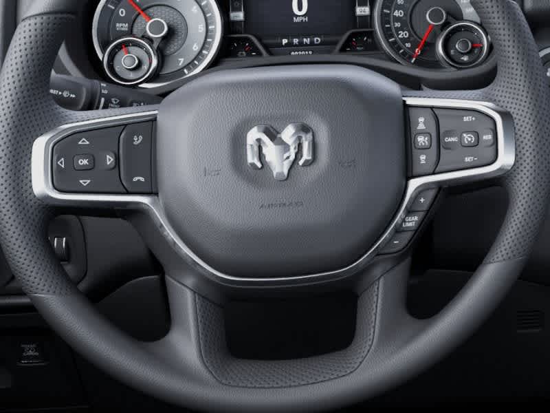 RAM 1500 de 2026, RAM 1500 EXPRESS, cabina doble, 4x4, caja de 5'7'