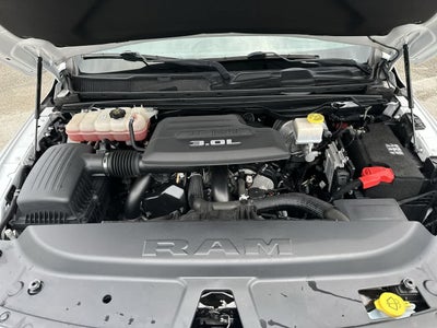 RAM 1500 Limited Crew Cab 4x4 5'7' Caja 2020