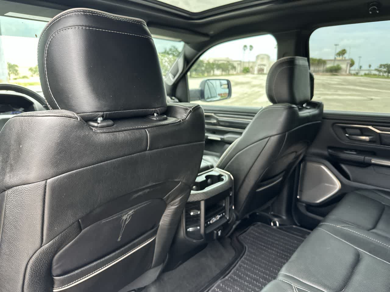 RAM 1500 Limited Crew Cab 4x4 5'7' Caja 2020