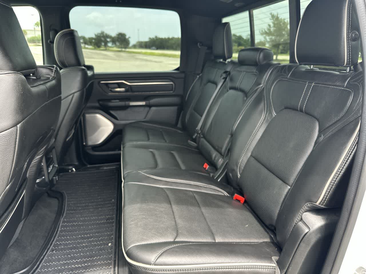RAM 1500 Limited Crew Cab 4x4 5'7' Caja 2020