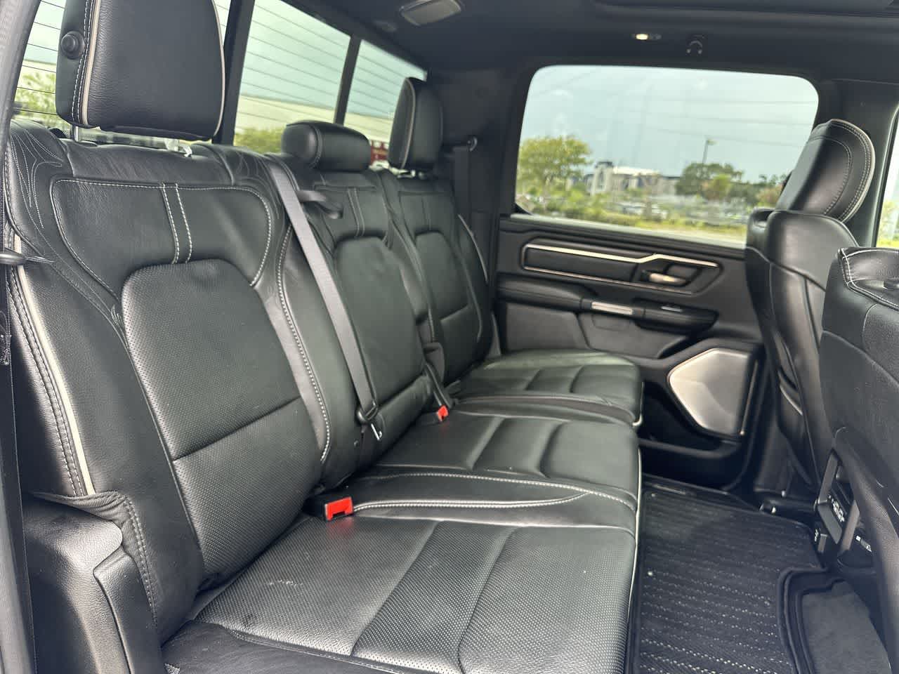 RAM 1500 Limited Crew Cab 4x4 5'7' Caja 2020