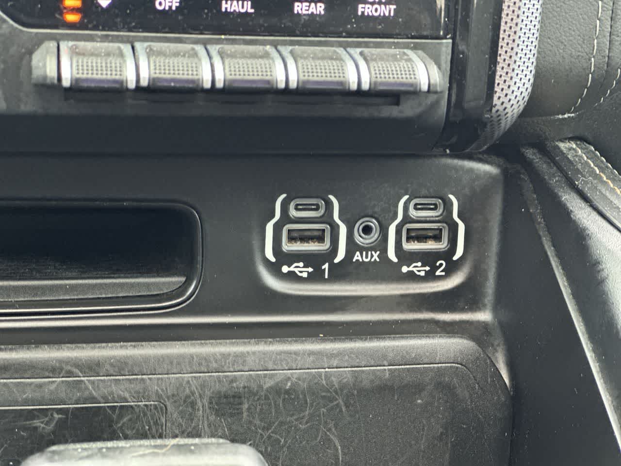 RAM 1500 Limited Crew Cab 4x4 5'7' Caja 2020