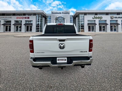 RAM 1500 Limited Crew Cab 4x4 5'7' Caja 2020