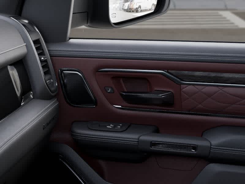 RAM 1500 de 2027, RAM 1500 LIMITED, cabina doble, 4x4, caja de 5'7'