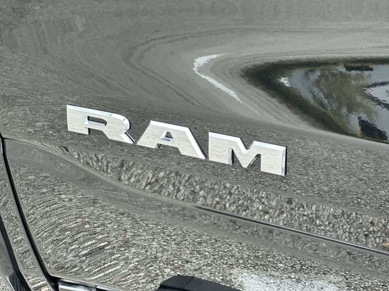 RAM 1500 de 2027, RAM 1500 LIMITED LONGHORN, cabina doble, 4x4, caja de 5'7'