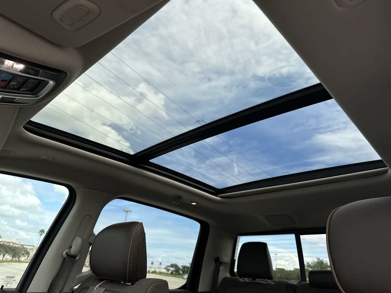 RAM 1500 de 2027, RAM 1500 LIMITED LONGHORN, cabina doble, 4x4, caja de 5'7'