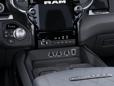 RAM 1500 de 2027, RAM 1500 LIMITED, cabina doble, 4x4, caja de 5'7'