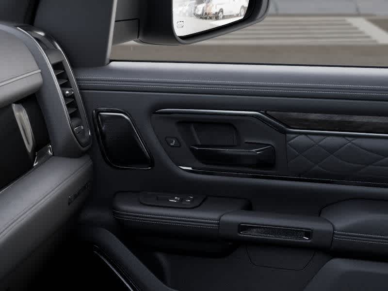 RAM 1500 de 2027, RAM 1500 LIMITED, cabina doble, 4x4, caja de 5'7'