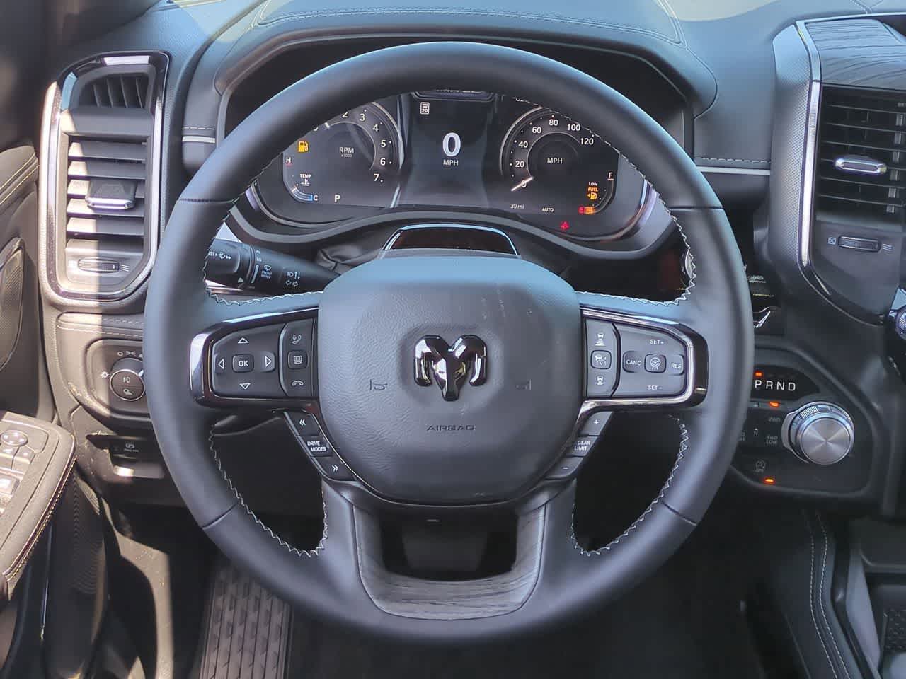 2026 RAM Ram 1500 RAM 1500 LIMITED CREW CAB 4X4 5'7' BOX