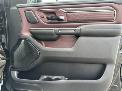 RAM 1500 de 2027, RAM 1500 LIMITED, cabina doble, 4x4, caja de 5'7'