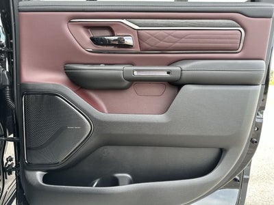RAM 1500 de 2027, RAM 1500 LIMITED, cabina doble, 4x4, caja de 5'7'