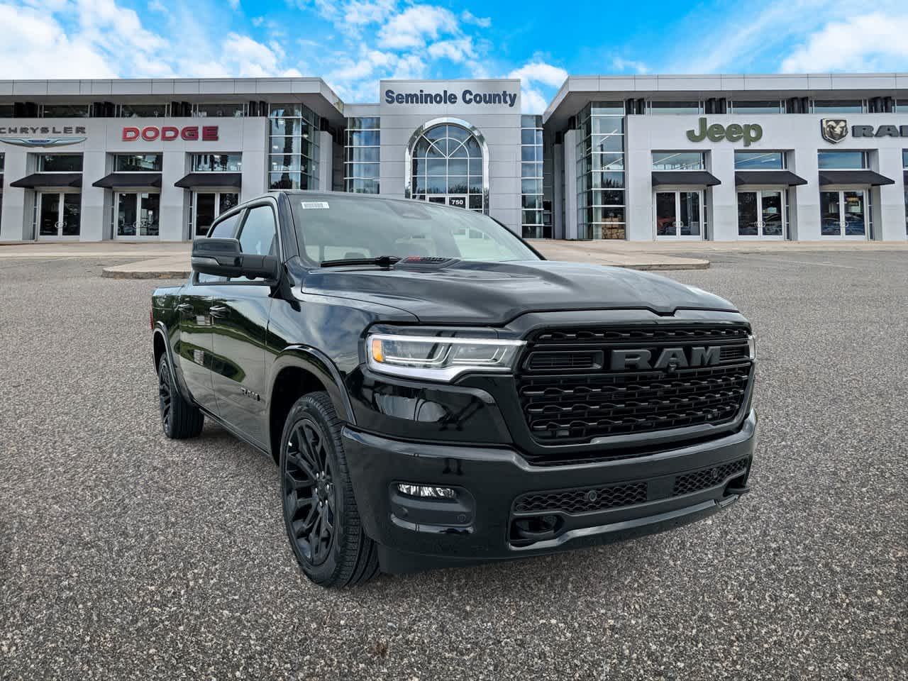 RAM 1500 de 2027, RAM 1500 LIMITED, cabina doble, 4x4, caja de 5'7'