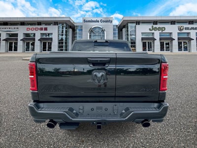 RAM 1500 de 2027, RAM 1500 LIMITED, cabina doble, 4x4, caja de 5'7'
