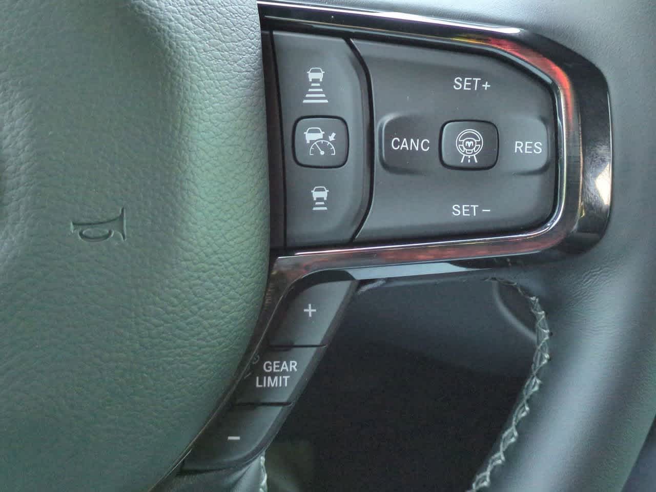 2026 RAM Ram 1500 RAM 1500 LIMITED CREW CAB 4X4 5'7' BOX