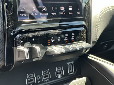 RAM 1500 de 2027, RAM 1500 LIMITED, cabina doble, 4x4, caja de 5'7'