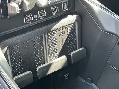 RAM 1500 de 2027, RAM 1500 LIMITED, cabina doble, 4x4, caja de 5'7'