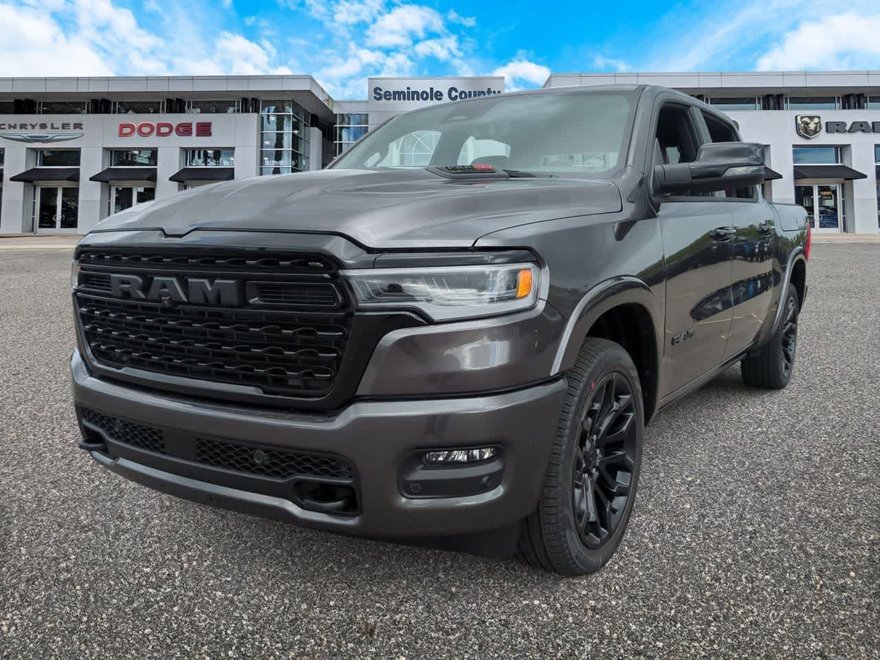 2026 RAM Ram 1500 RAM 1500 LIMITED CREW CAB 4X4 5'7' BOX