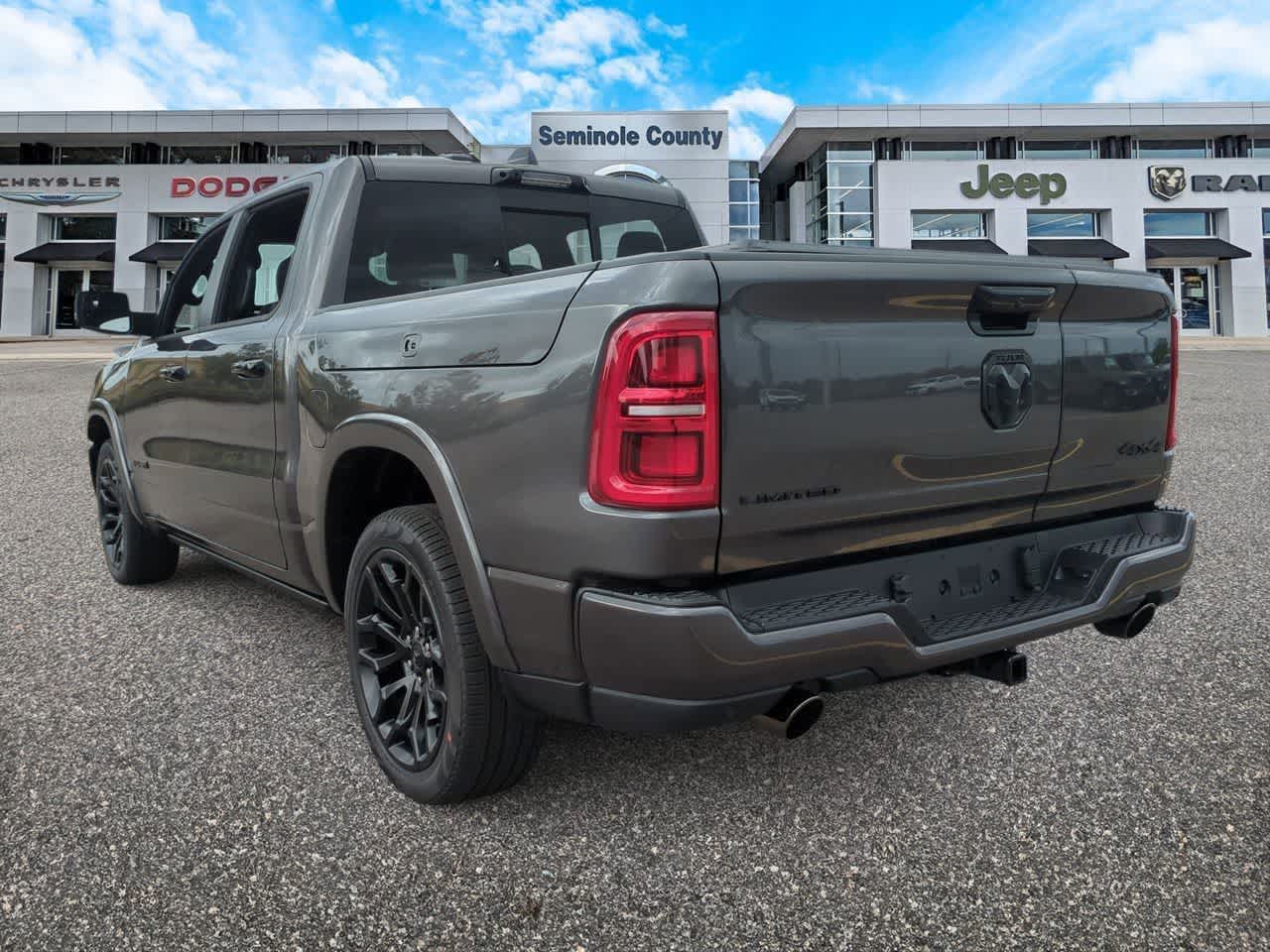 2026 RAM Ram 1500 RAM 1500 LIMITED CREW CAB 4X4 5'7' BOX