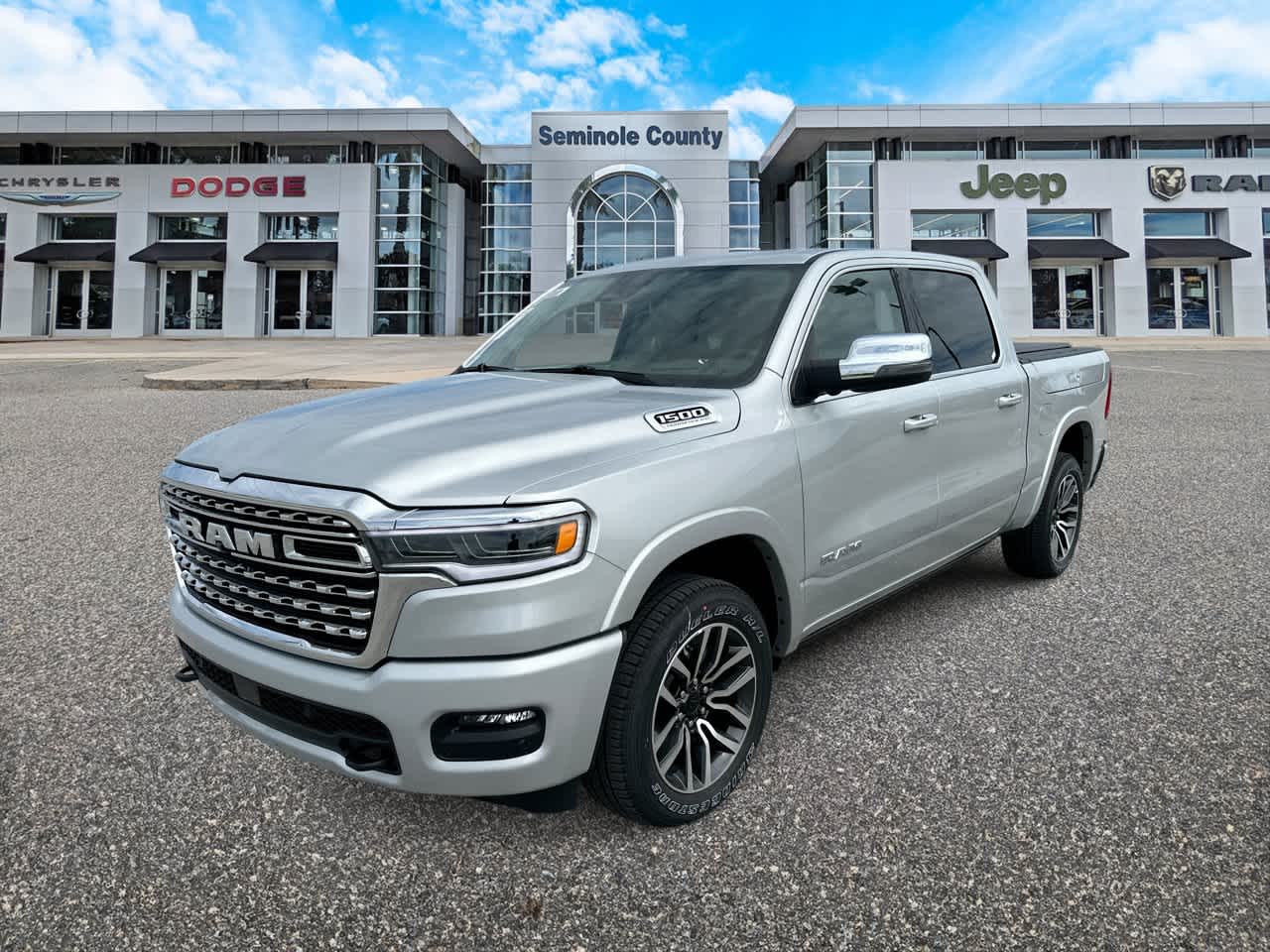 RAM 1500 de 2027, RAM 1500 LIMITED LONGHORN, cabina doble, 4x4, caja de 5'7'
