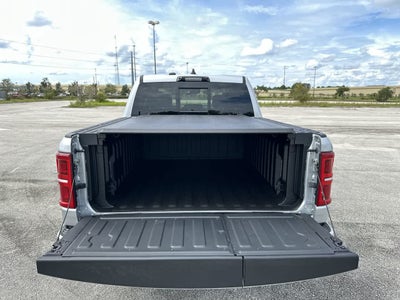 RAM 1500 de 2027, RAM 1500 LIMITED LONGHORN, cabina doble, 4x4, caja de 5'7'