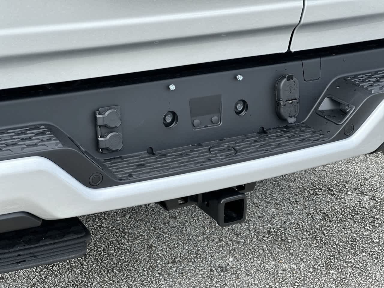 RAM 1500 de 2027, RAM 1500 LIMITED LONGHORN, cabina doble, 4x4, caja de 5'7'