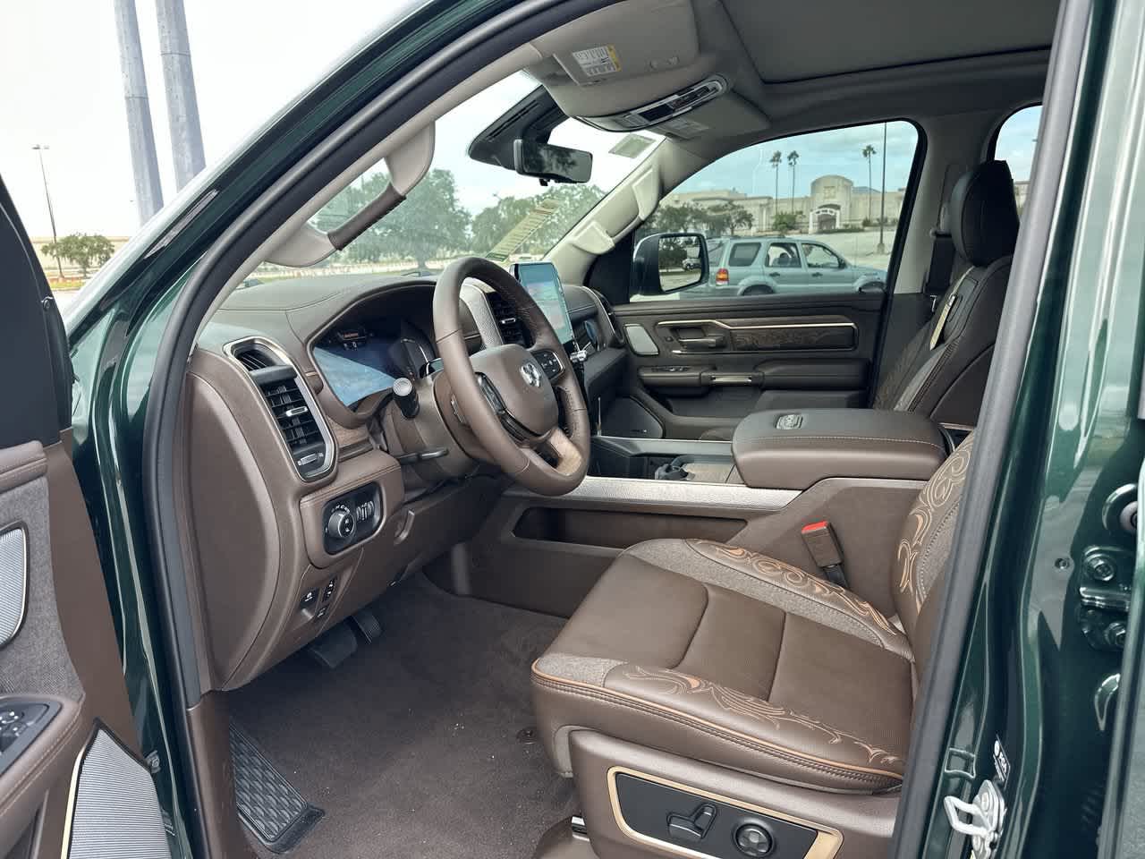 RAM 1500 de 2027, RAM 1500 LIMITED LONGHORN, cabina doble, 4x4, caja de 5'7'
