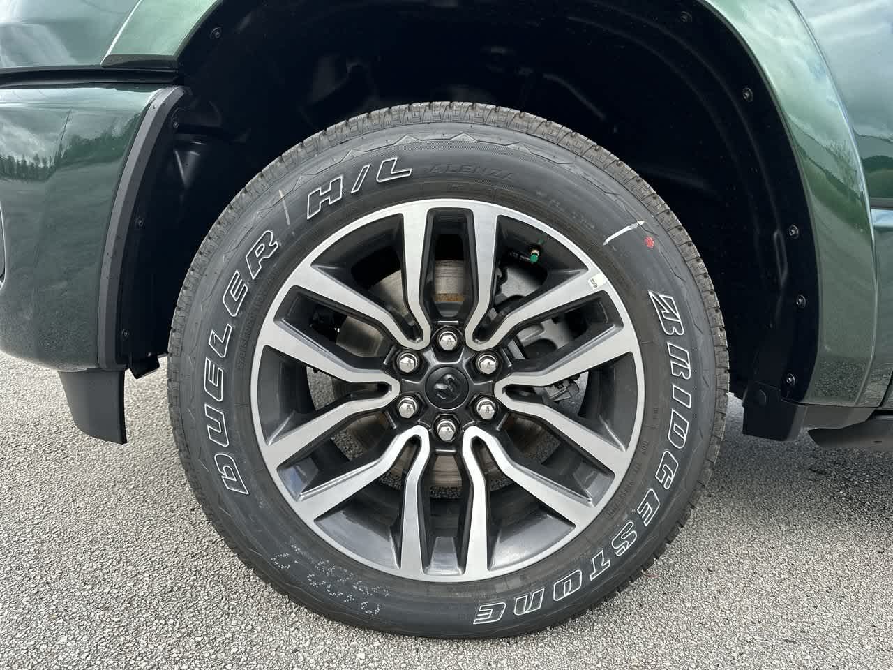 RAM 1500 de 2027, RAM 1500 LIMITED LONGHORN, cabina doble, 4x4, caja de 5'7'