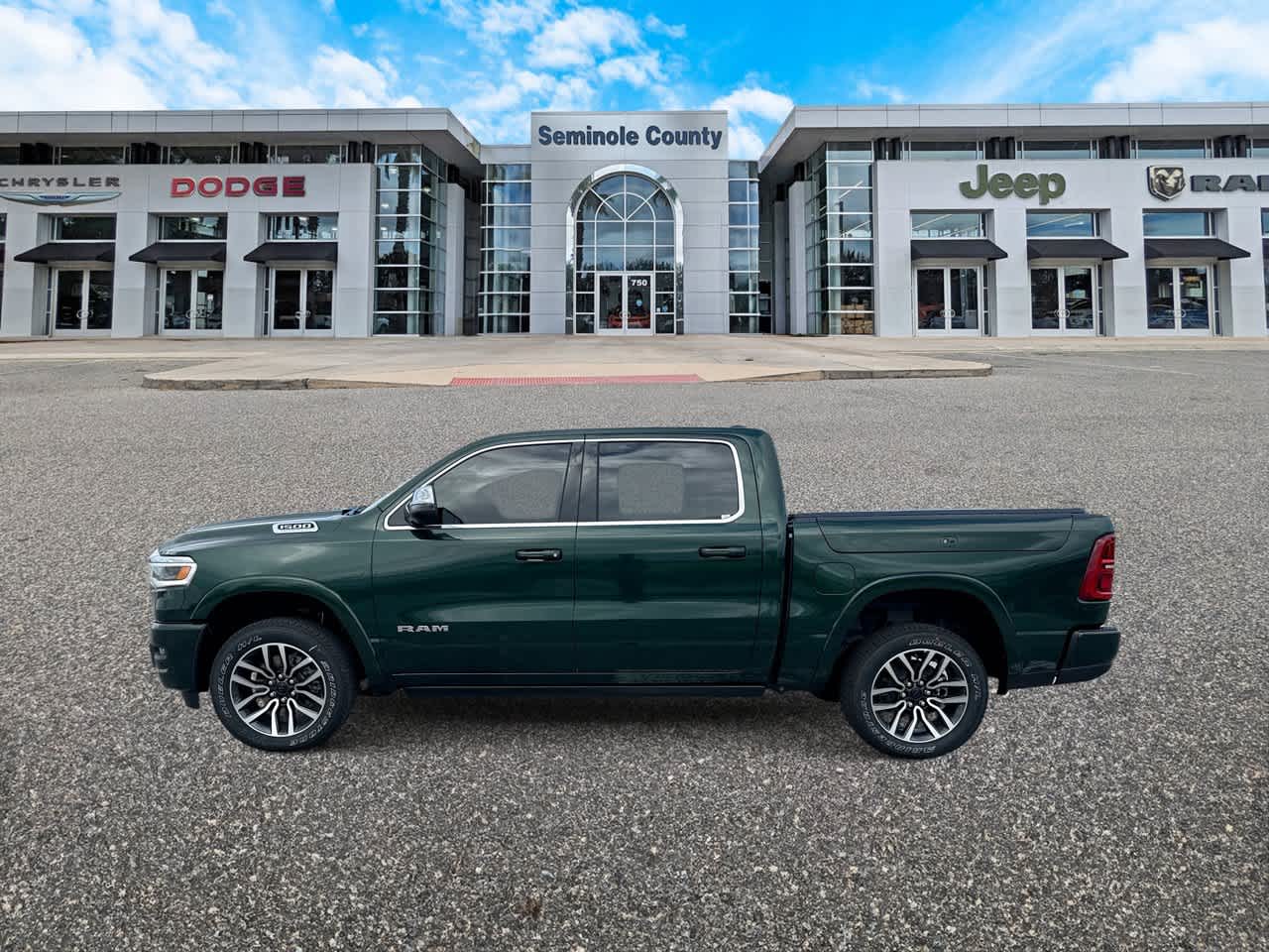 RAM 1500 de 2027, RAM 1500 LIMITED LONGHORN, cabina doble, 4x4, caja de 5'7'