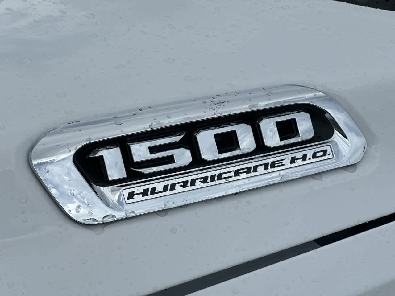 RAM 1500 de 2027, RAM 1500 LIMITED LONGHORN, cabina doble, 4x4, caja de 5'7'