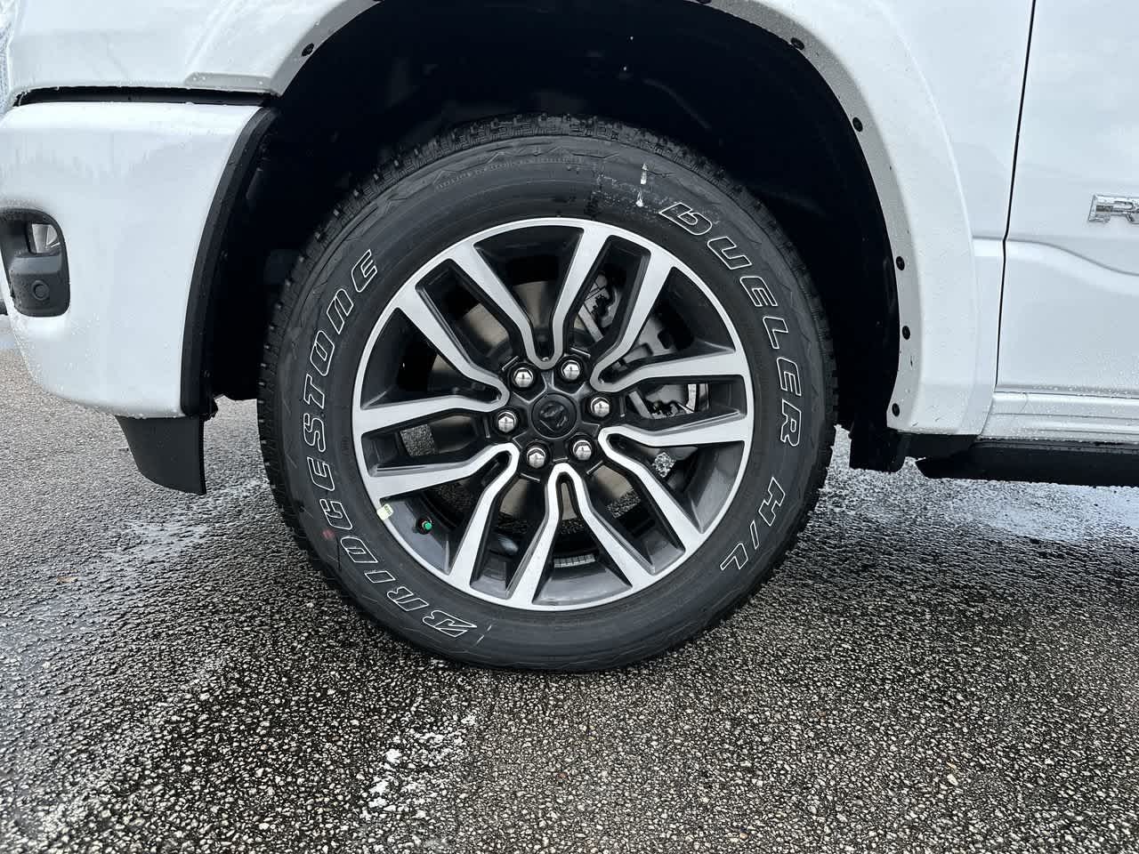 RAM 1500 de 2027, RAM 1500 LIMITED LONGHORN, cabina doble, 4x4, caja de 5'7'