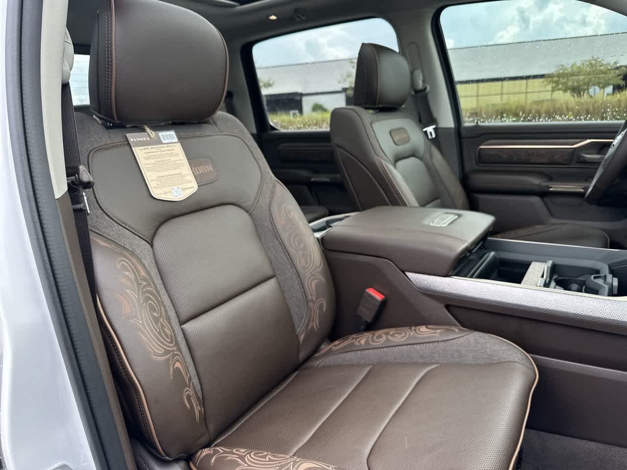 RAM 1500 de 2027, RAM 1500 LIMITED LONGHORN, cabina doble, 4x4, caja de 5'7'