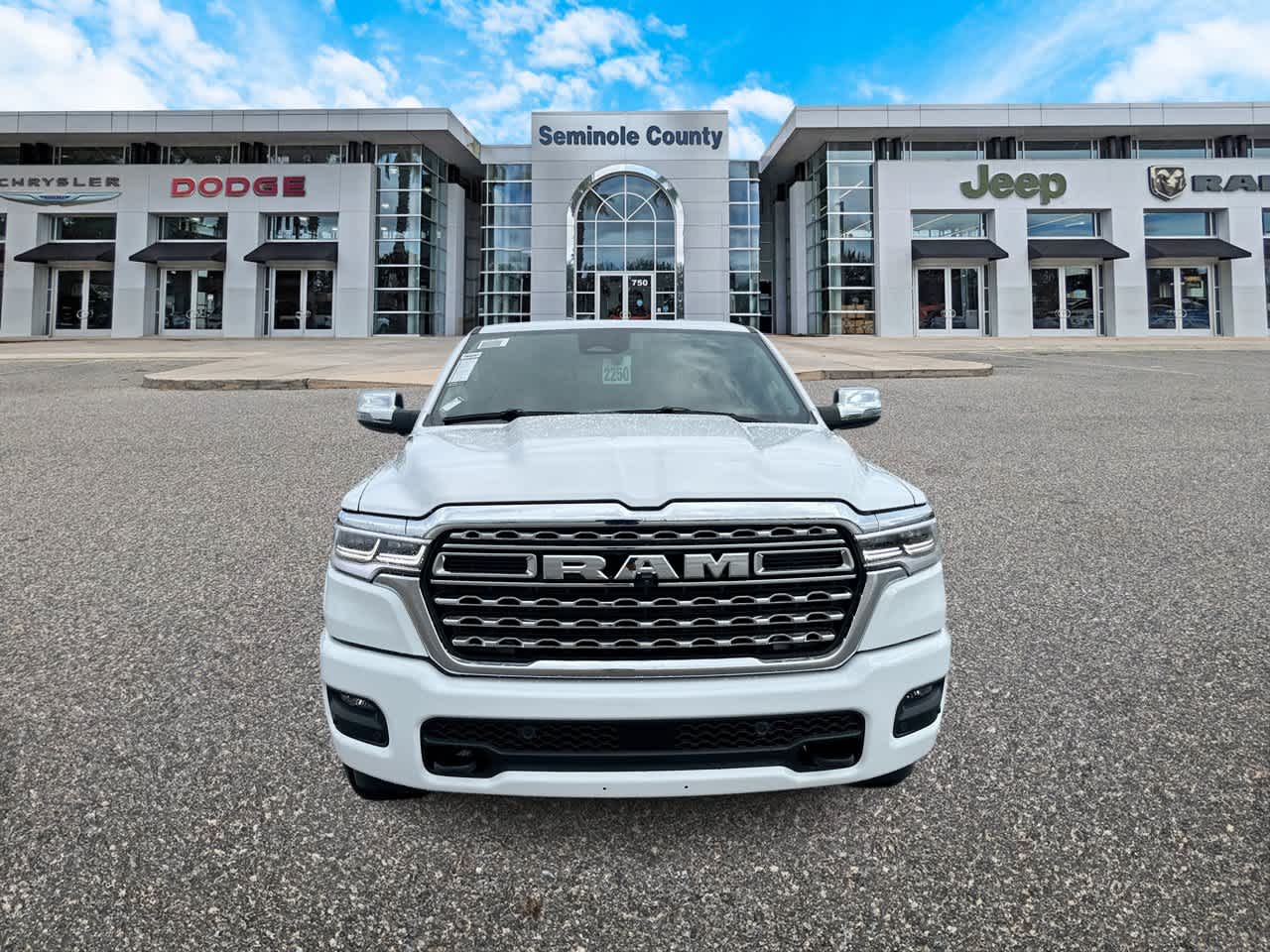 RAM 1500 de 2027, RAM 1500 LIMITED LONGHORN, cabina doble, 4x4, caja de 5'7'