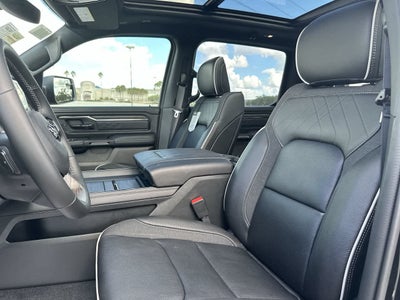 RAM 1500 de 2027, RAM 1500 LIMITED, cabina doble, 4x4, caja de 5'7'