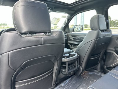 RAM 1500 de 2027, RAM 1500 LIMITED, cabina doble, 4x4, caja de 5'7'