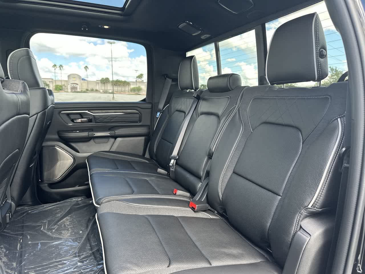 RAM 1500 de 2027, RAM 1500 LIMITED, cabina doble, 4x4, caja de 5'7'