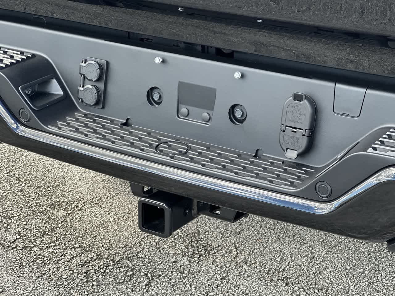 RAM 1500 de 2027, RAM 1500 LIMITED, cabina doble, 4x4, caja de 5'7'